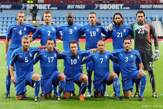 包含意大利足球赛场上的顶级对决即将上演的词条