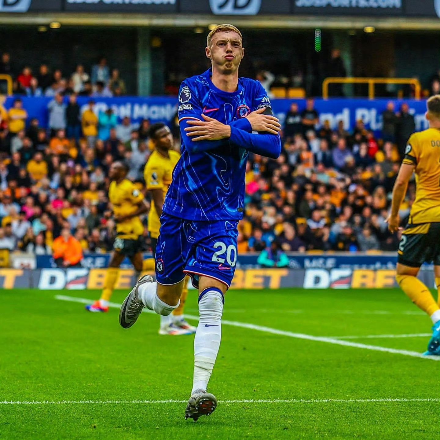 帕尔默队长出色发挥，率领球队取胜的简单介绍