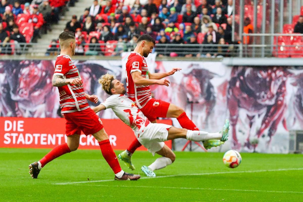 阿贾克斯主场失利,荷甲夺冠形势堪忧 阿贾克斯主场失利,荷甲夺冠形势堪忧