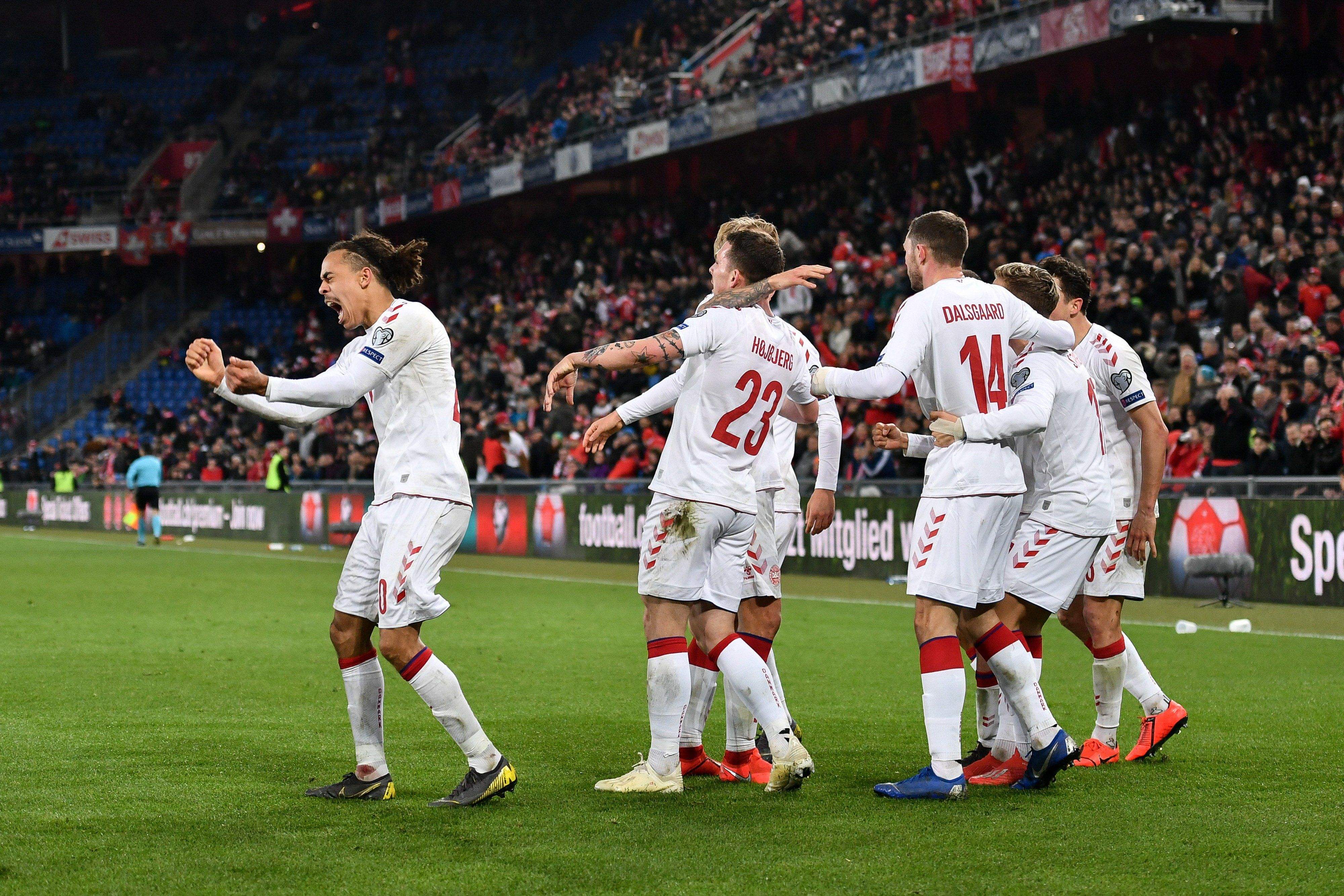 FB体育在线-包含瑞典队在欧预赛中发挥出色，迎来好转的词条