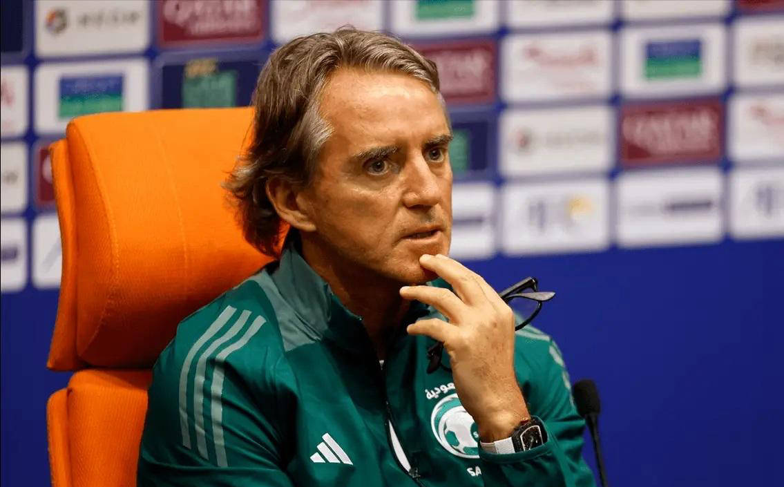 FB体育注册网址-尤文主场失利，淘汰赛资格岌岌可危