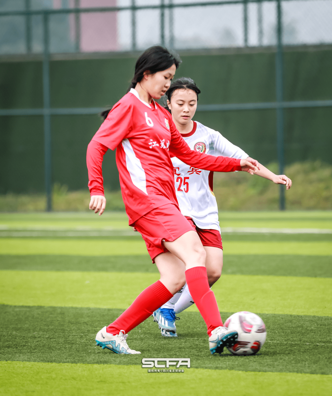 包含女子足球比赛硝烟弥漫,赛场上演精彩对决!的词条 包含女子足球比赛硝烟弥漫,赛场上演精彩对决!的词条