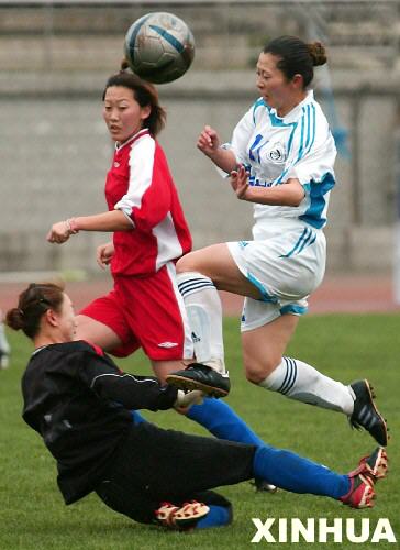 包含女子足球比赛硝烟弥漫,赛场上演精彩对决!的词条 包含女子足球比赛硝烟弥漫,赛场上演精彩对决!的词条