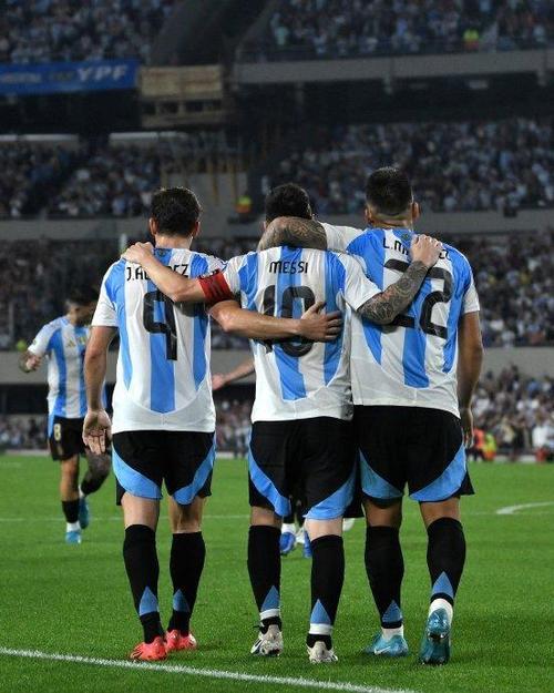 FB体育在线-南美球队主力球员纷纷进入转会市场