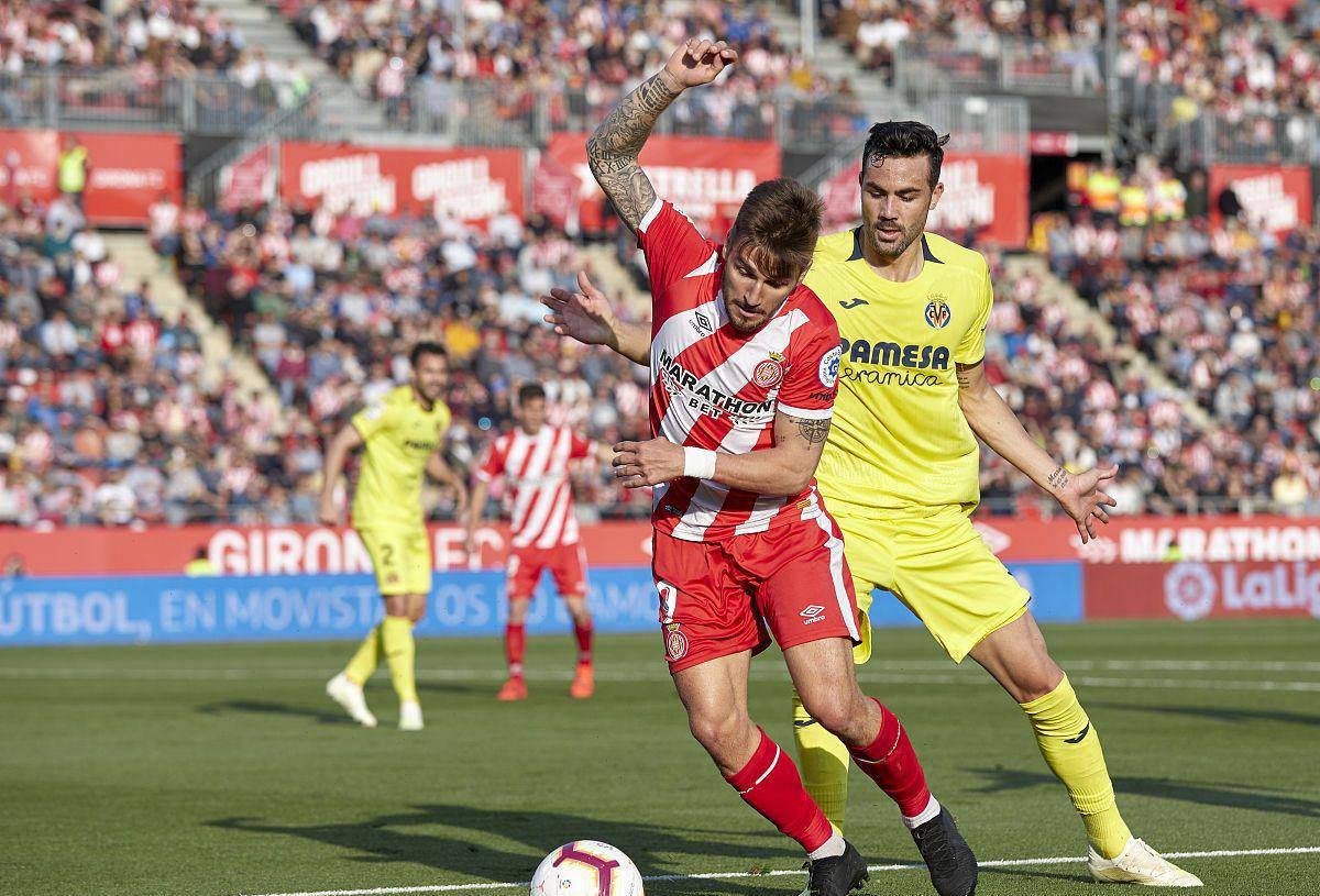 关于阿贾克斯客场疲惫，惨遭惨败近关无解的信息