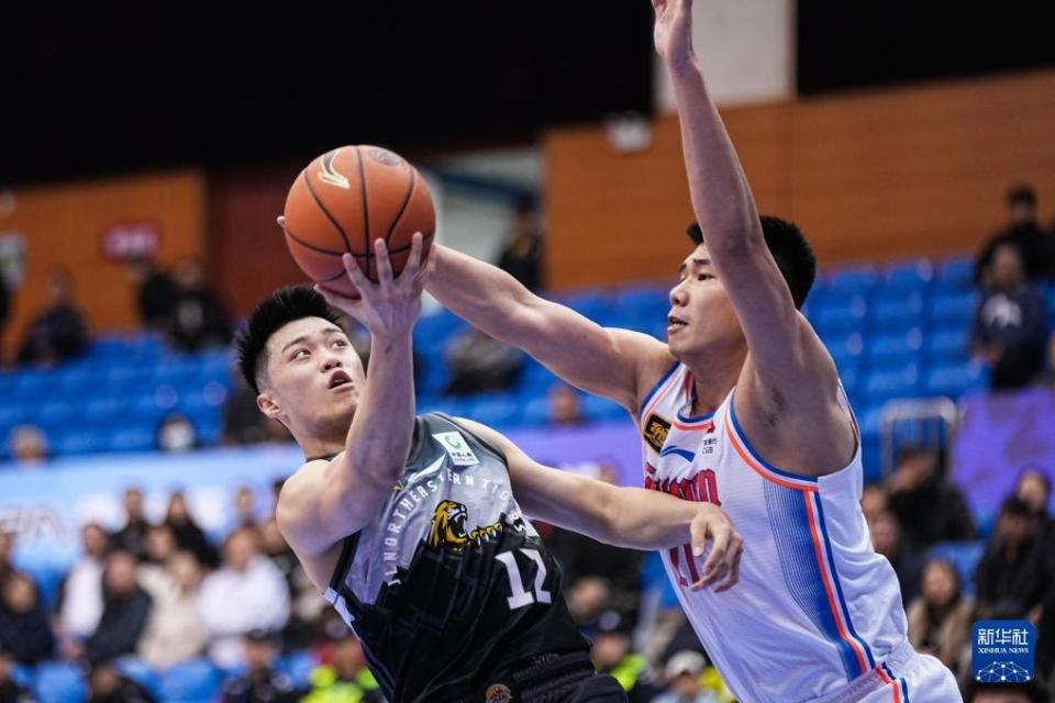 FB体育官方网站-吉林九台鹰击败山东王，豪取赛季首胜