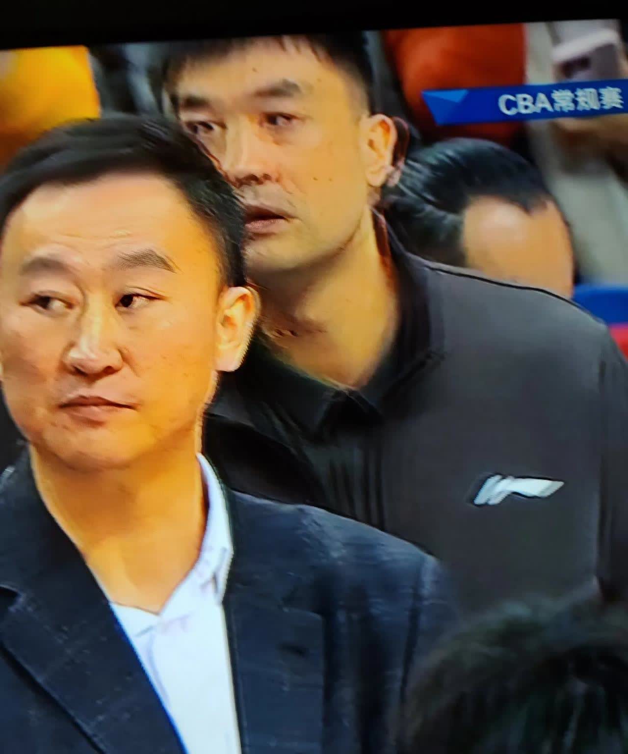 FB体育-青岛队迎战山西，努力争夺胜利