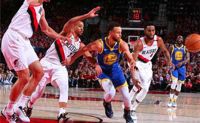 FB体育官方网站-俄罗斯队实现逆转，轻松横扫对手，成功晋级！