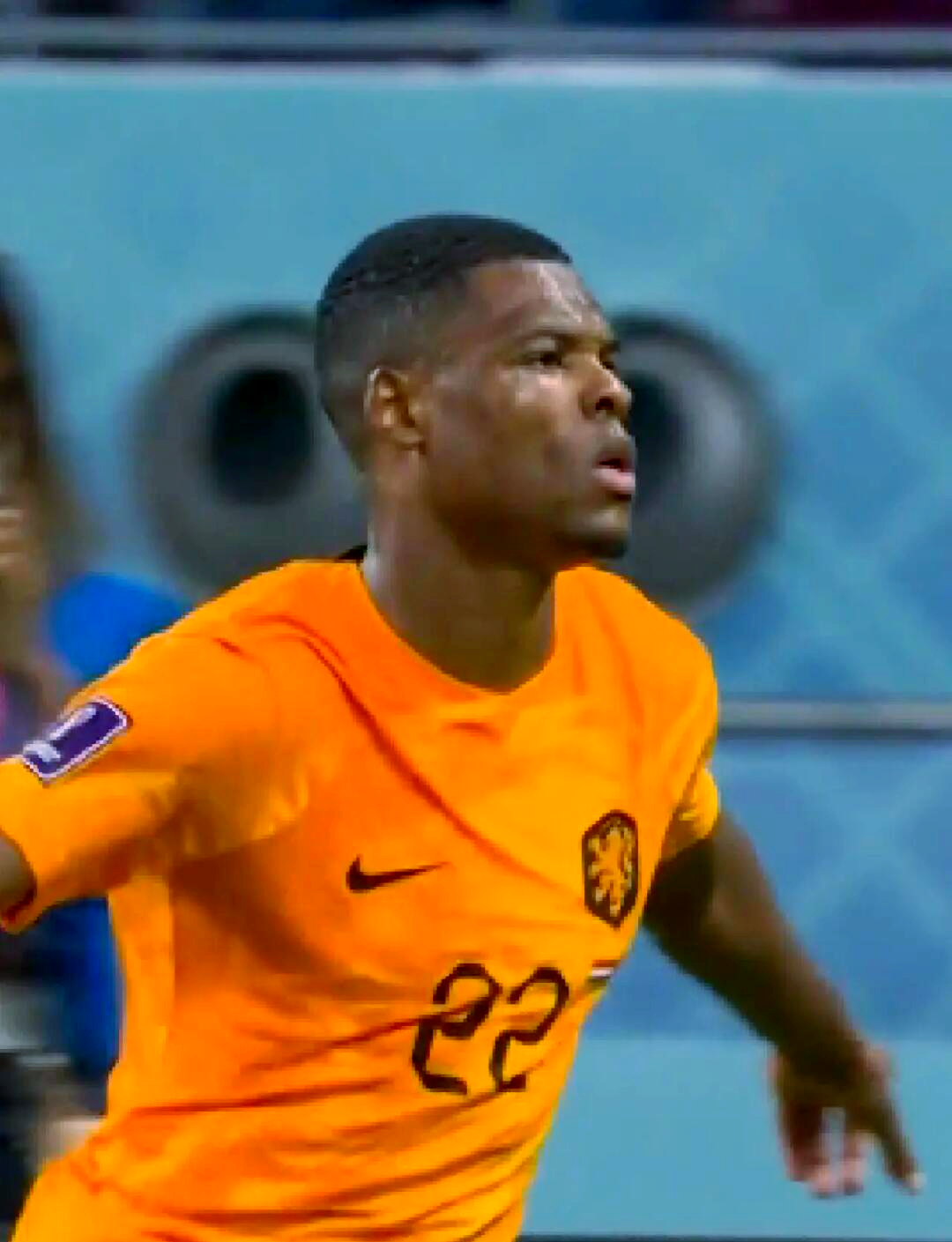 FB体育官方网站-荷兰队主场失利，球迷心情低落