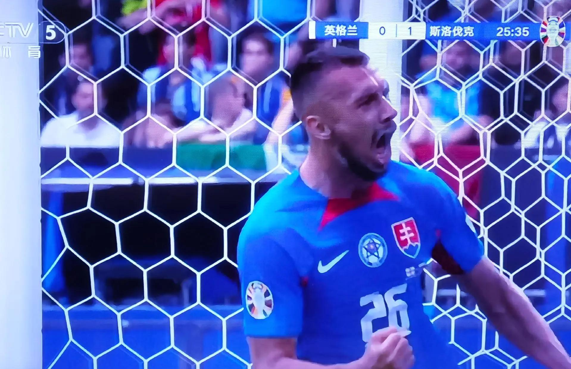 FB体育官方网站-捷克队逆转斯洛伐克，晋级半决赛