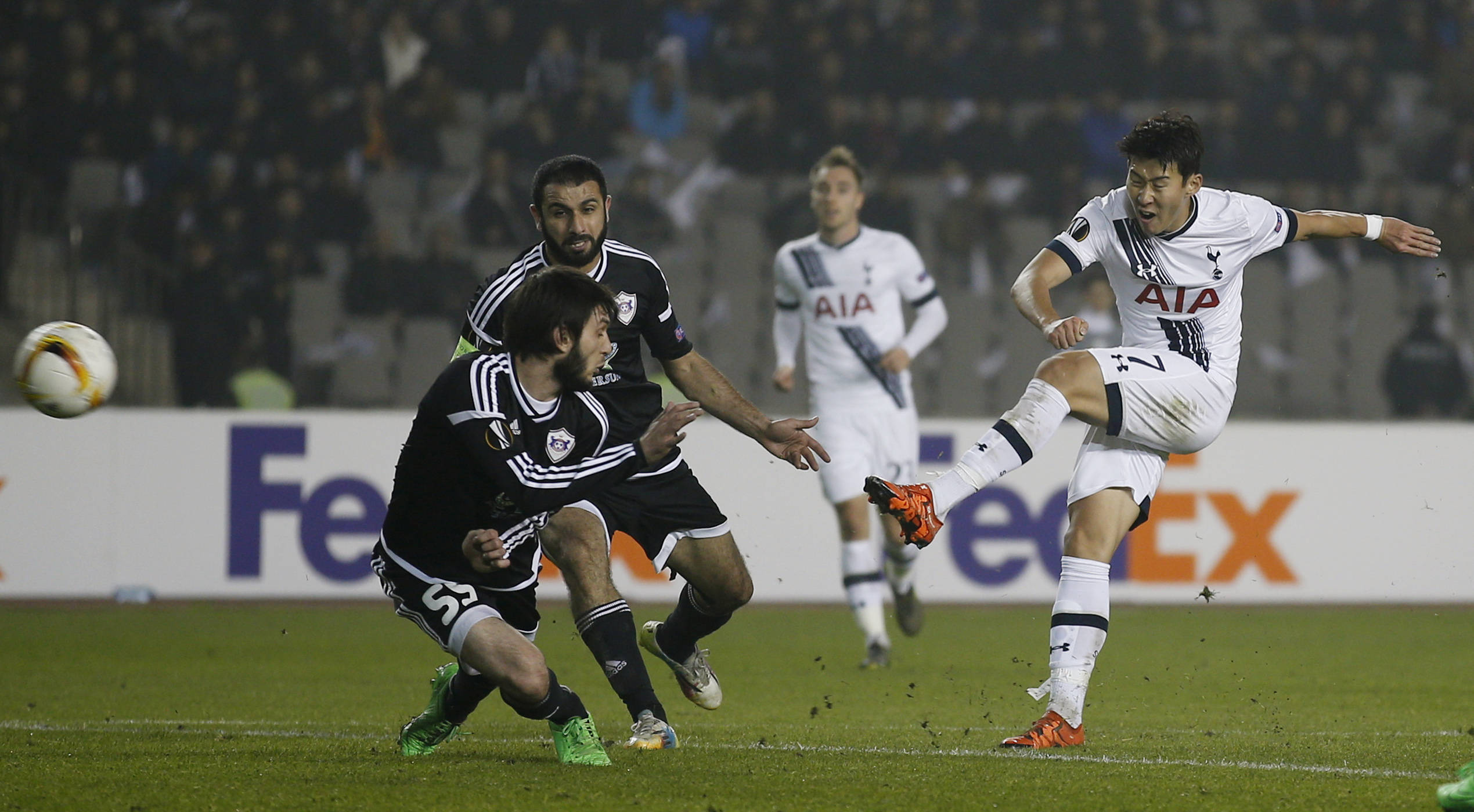 FB体育注册网址-热刺前锋齐射破门，白鹿巷闪耀进攻的简单介绍