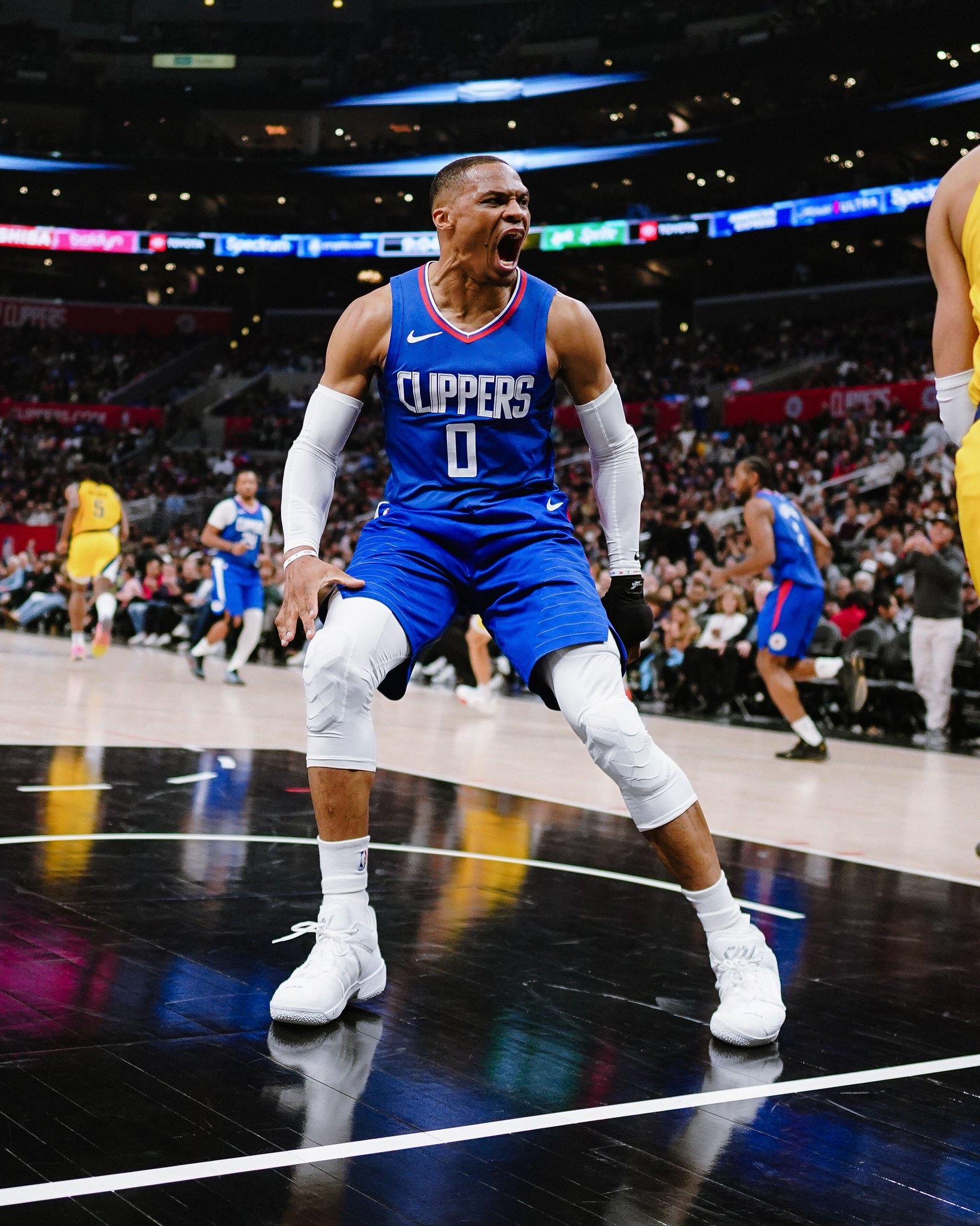 快船轻取狂人，乔治表现出色