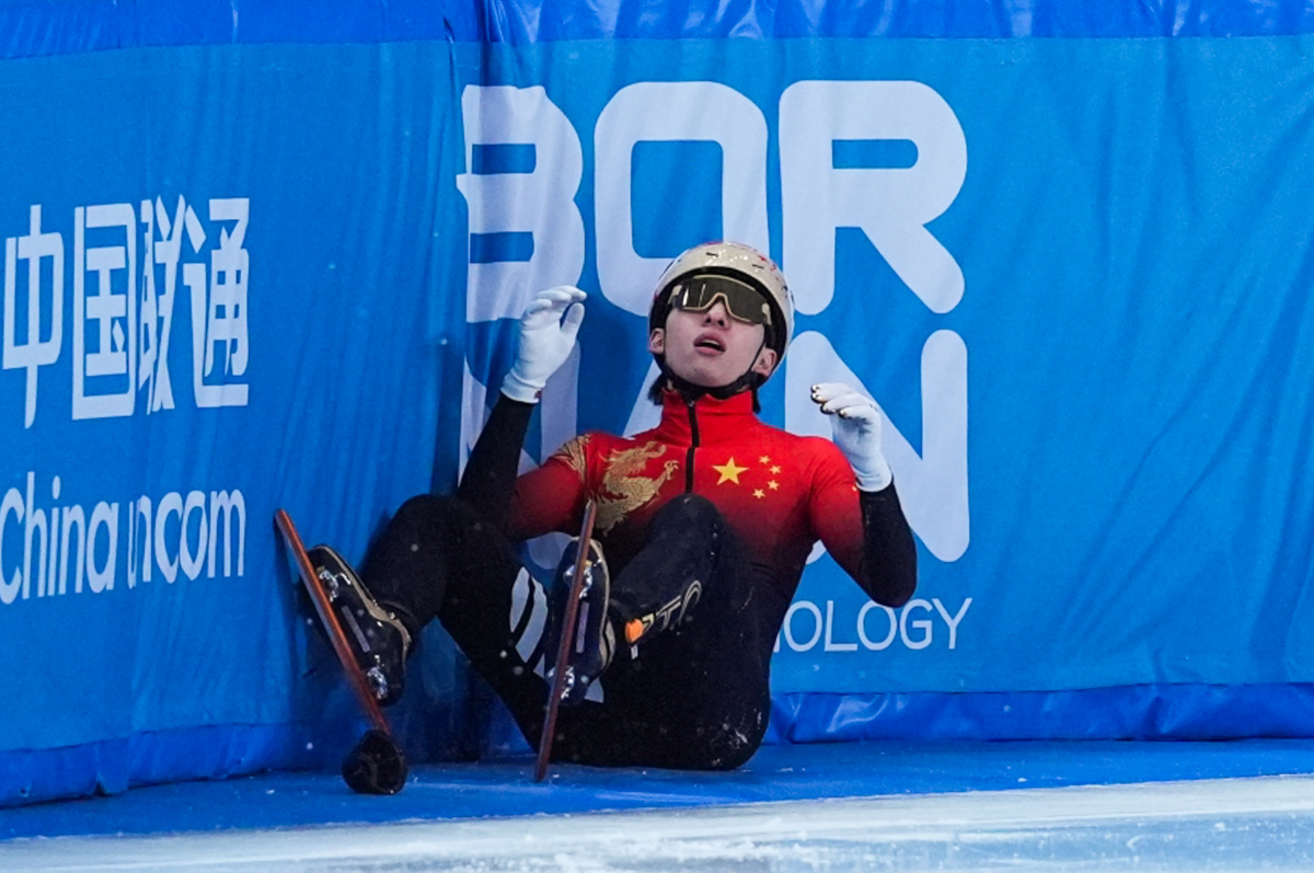 韩国队顽强拼搏，成功进军女足亚洲盃半决赛