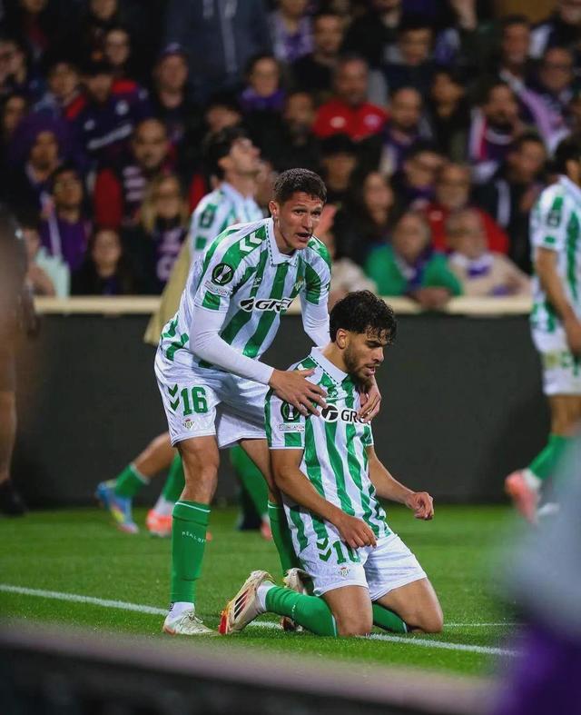 FB体育APP-包含欧洲顶级联赛球队实力对比，谁将脱颖而出的词条