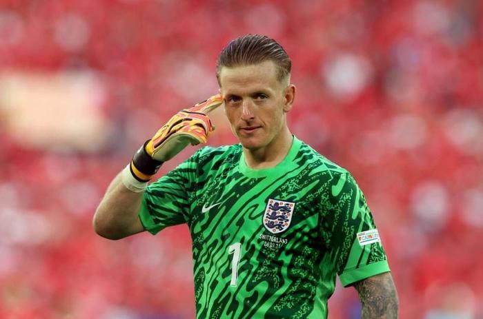 -华德福德门将扑出关键点球，英格兰足球联赛厮杀激烈