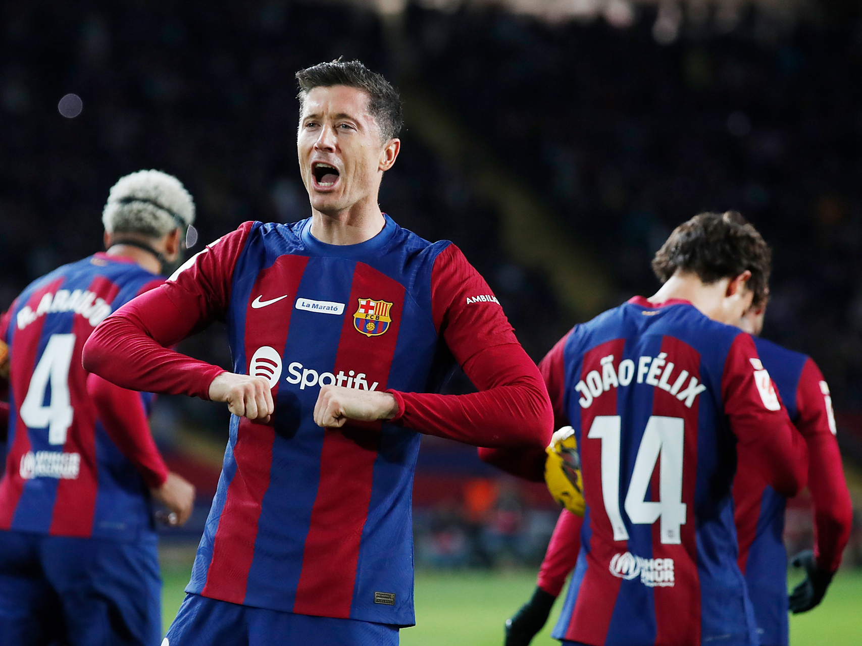 赫罗纳不敌对手,客场失利难以接受 赫罗纳不敌对手,客场失利难以接受