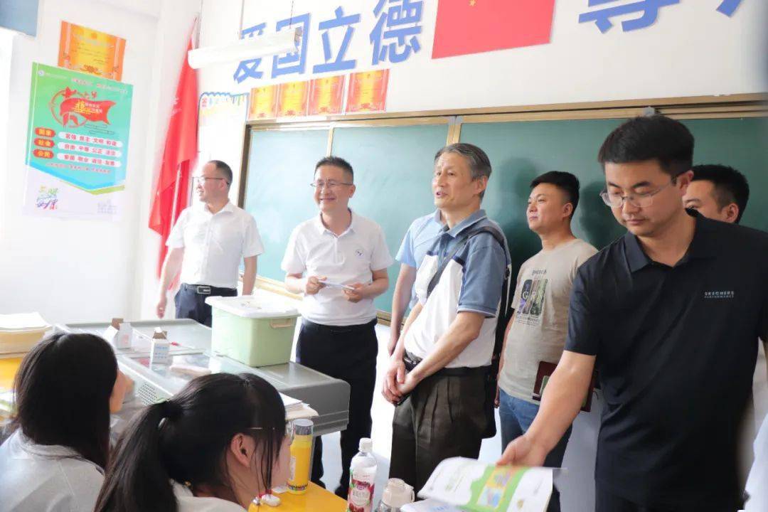 FB体育注册网址-关于劲旅击败实力对手，体现团队协作赢得赞誉的信息