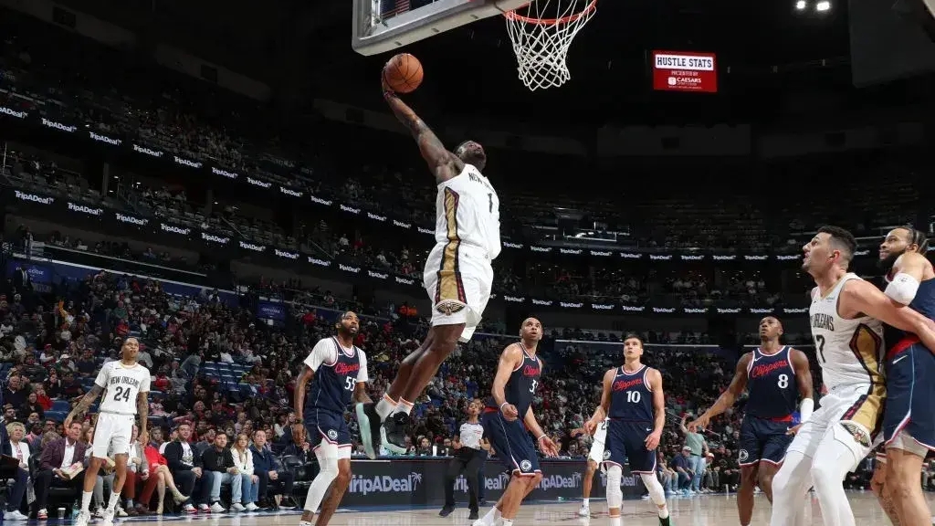 FB体育APP-雄鹿惨败快船继续不败