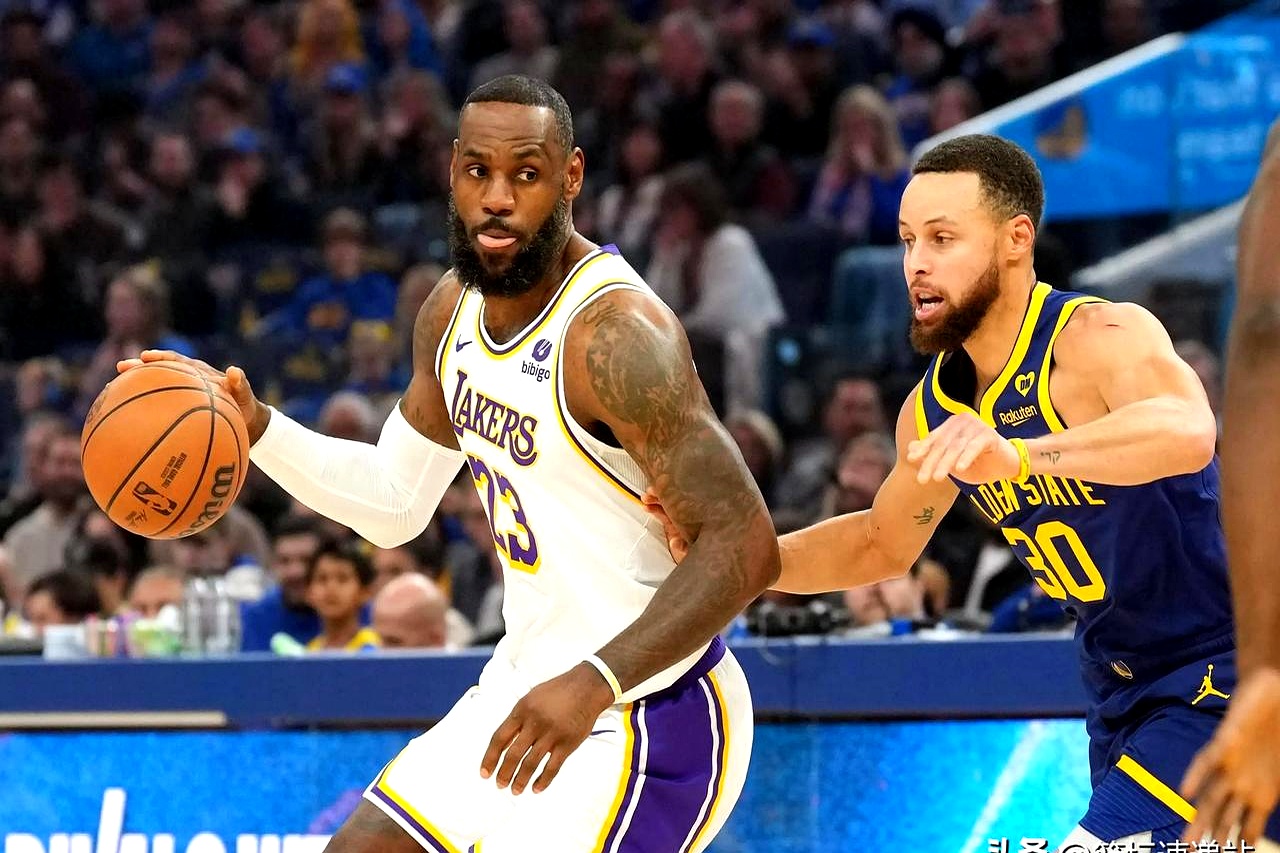 「勇士客场大胜骑士」改写为「勇士客场遥遥领先骑士」