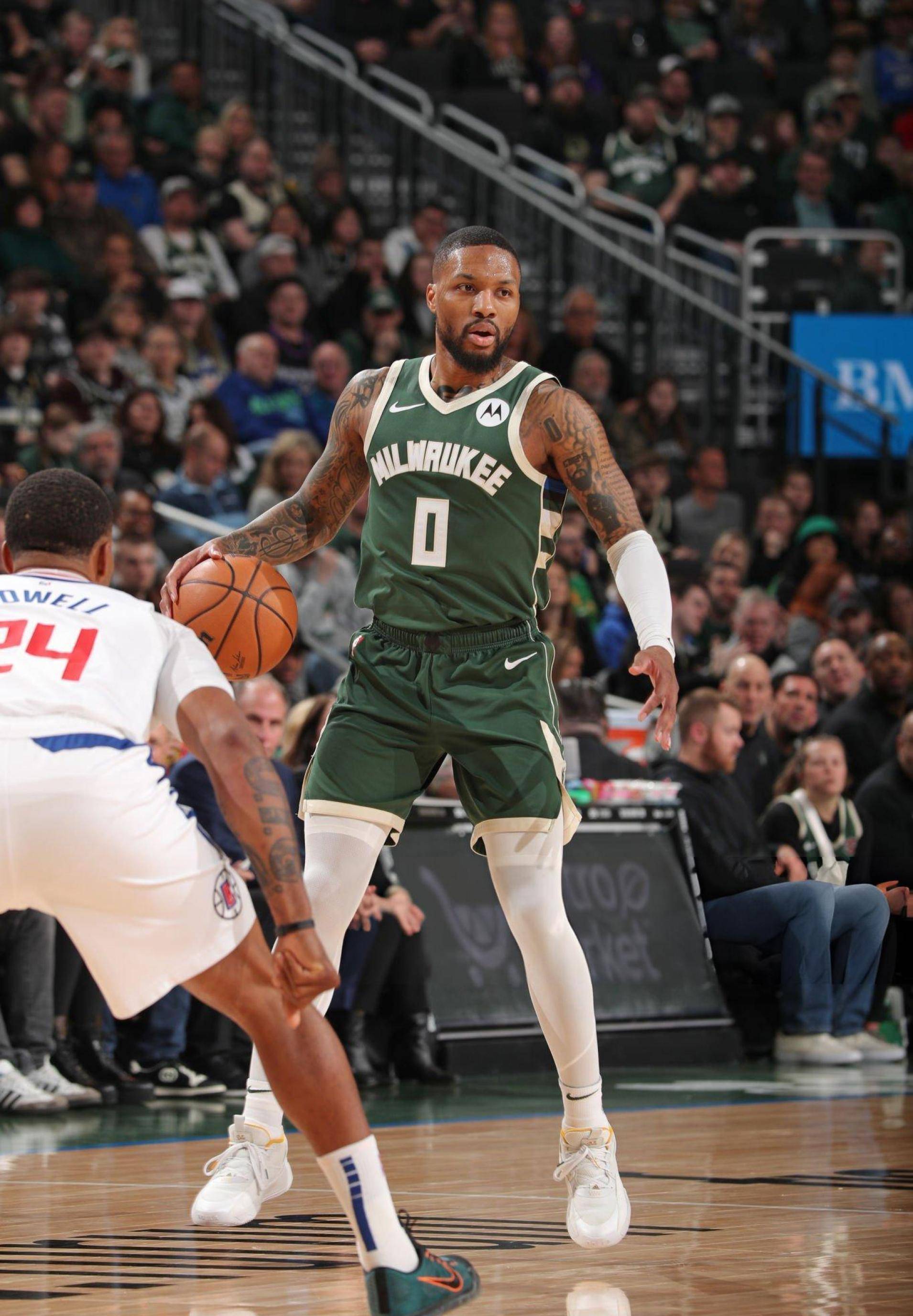 FBsports-快船惨败雄鹿，遭遇连败