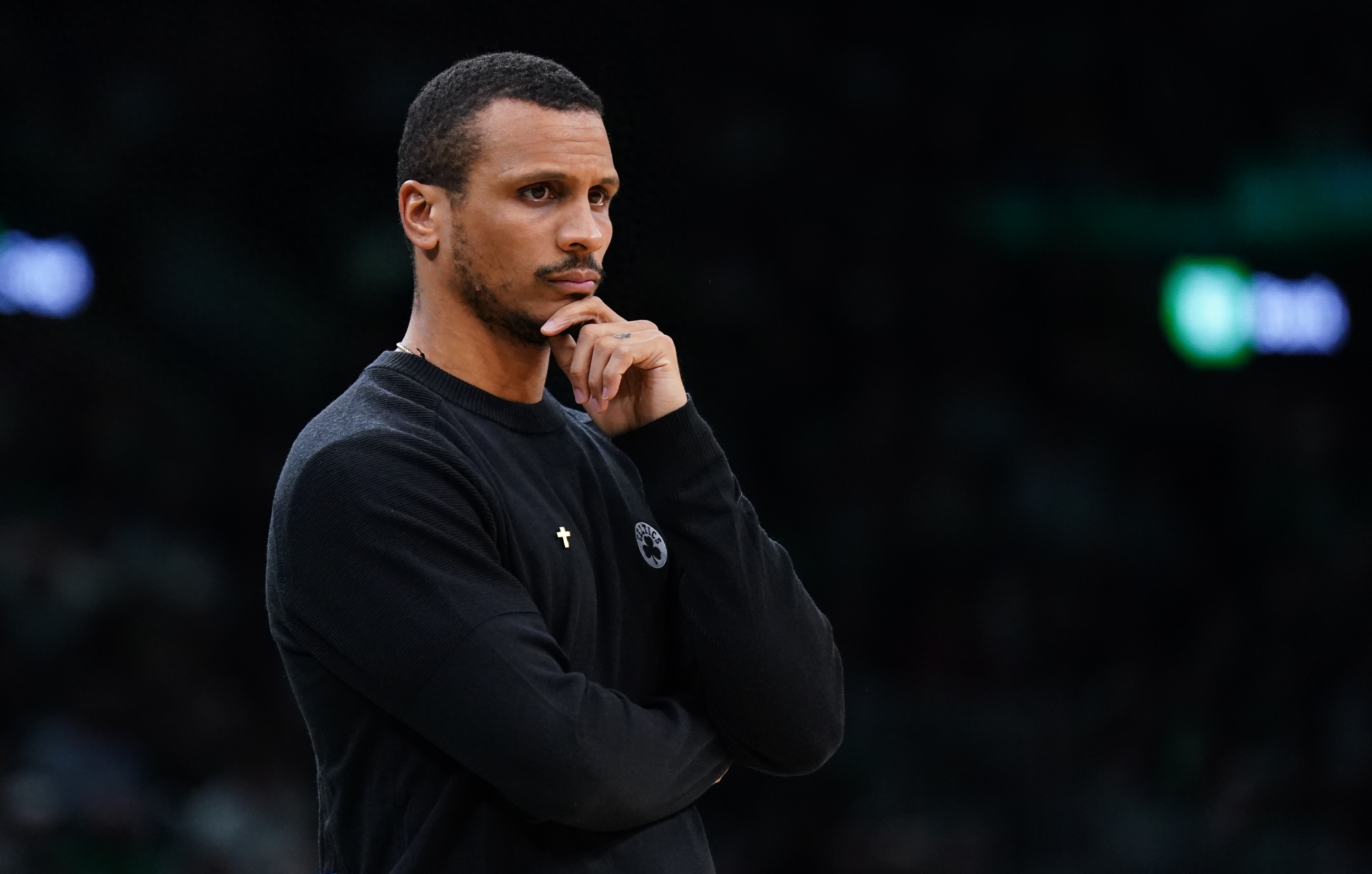 猛龙主场大胜凯尔特人，登顶东部