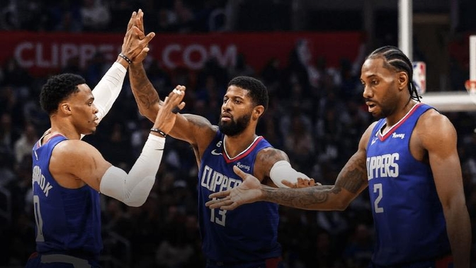 快船狂胜黄蜂,76人擒爵士赢得两连胜 快船狂胜黄蜂,76人擒爵士赢得两连胜