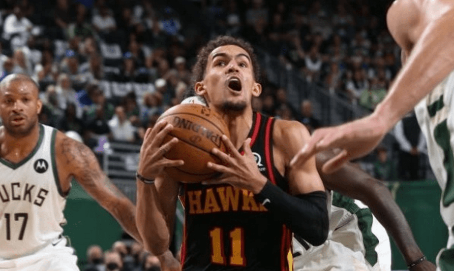 雄鹿险胜老鹰，保持不败纪录