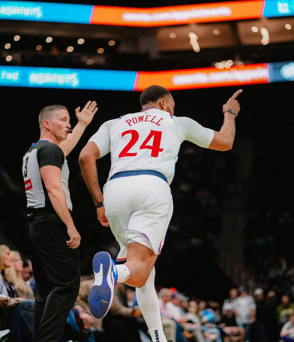 快船不敌猛龙，遭遇困境