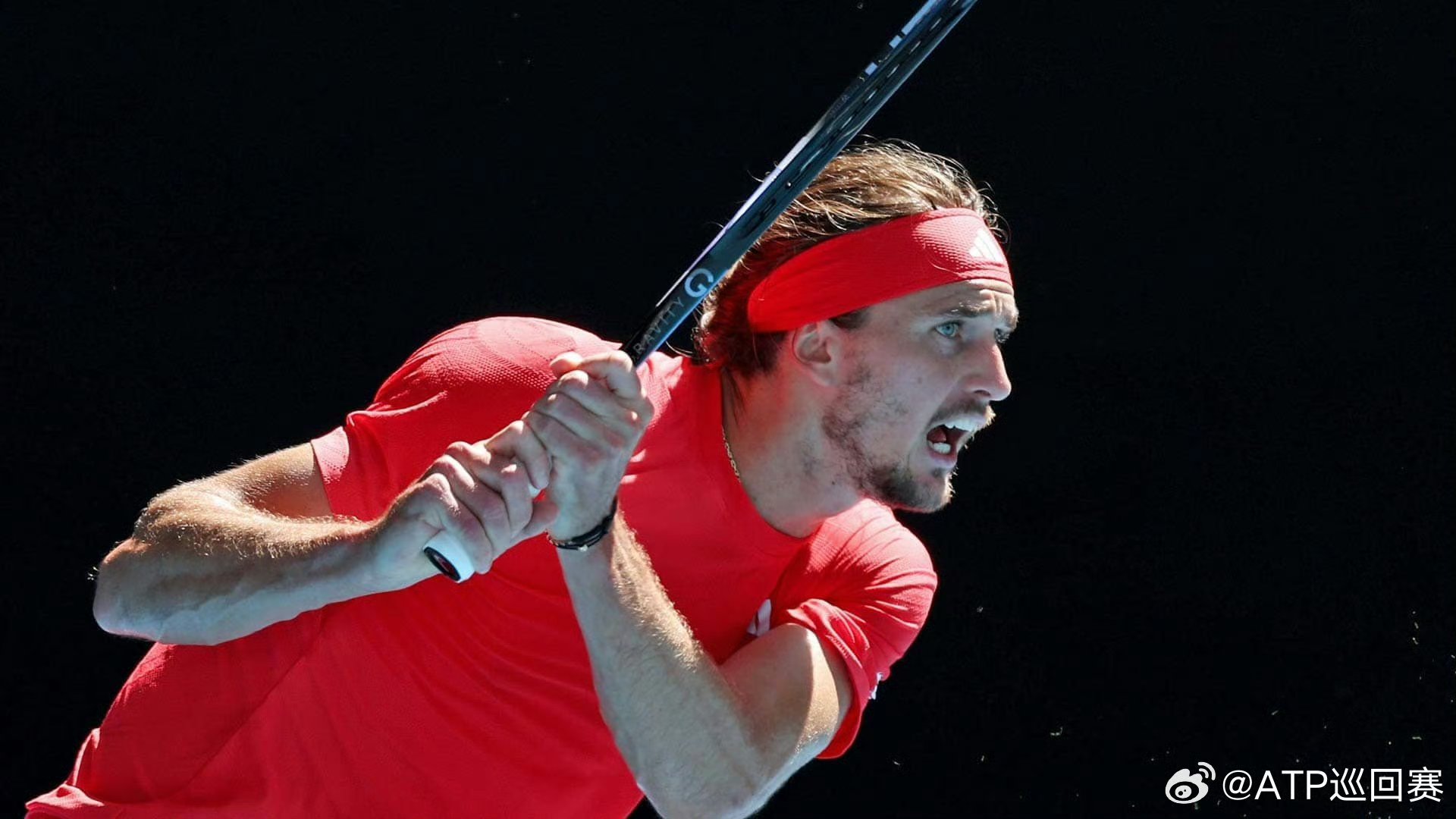 法网翻盘澳网,兹维列夫统治全场的简单介绍 法网翻盘澳网,兹维列夫统治全场的简单介绍