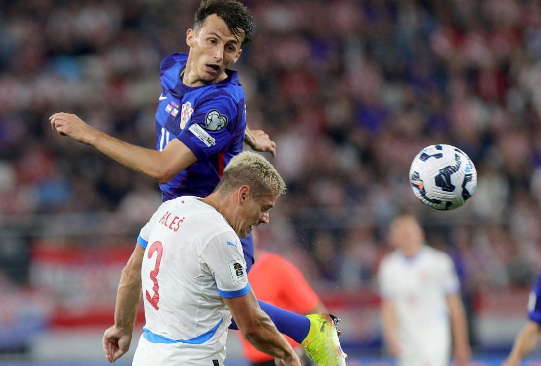 FB体育-包含西班牙横扫韩国，莫德里奇关键制胜的词条